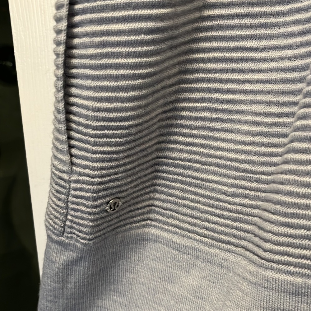 Lululemon Sit In Lotus Wrap Ii - image 4